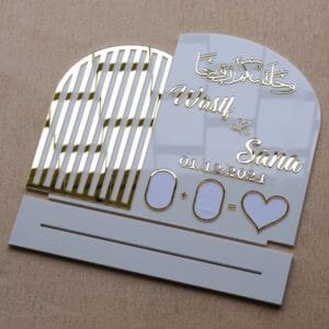 Top-down view of the personalised Nikah plaque laid out above its removable stand, clearly demonstrating how the pieces fit together for easy assembly and transport.